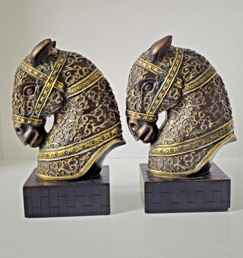 Vintage Pair of War Horse Knight Heads Sculpture/Bookends Tabletop Decor Art 11"